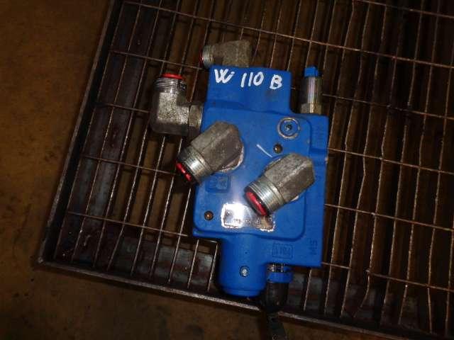Hydraulic distributor for New Holland W 110 B Photo 5