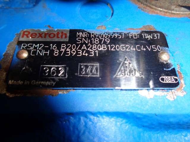 Hydraulic distributor for New Holland W 110 B Photo 6