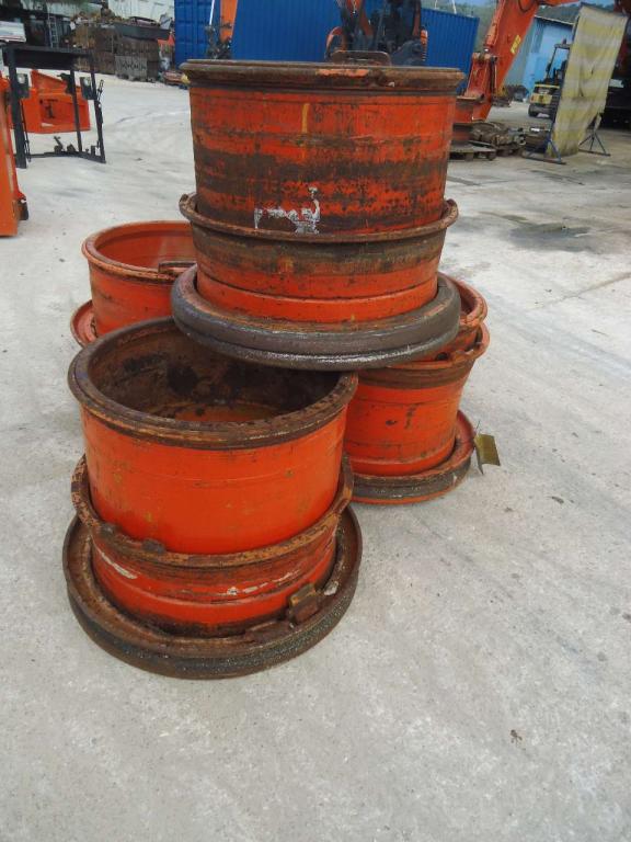 Rim for Fiat Kobelco W190 Photo 2