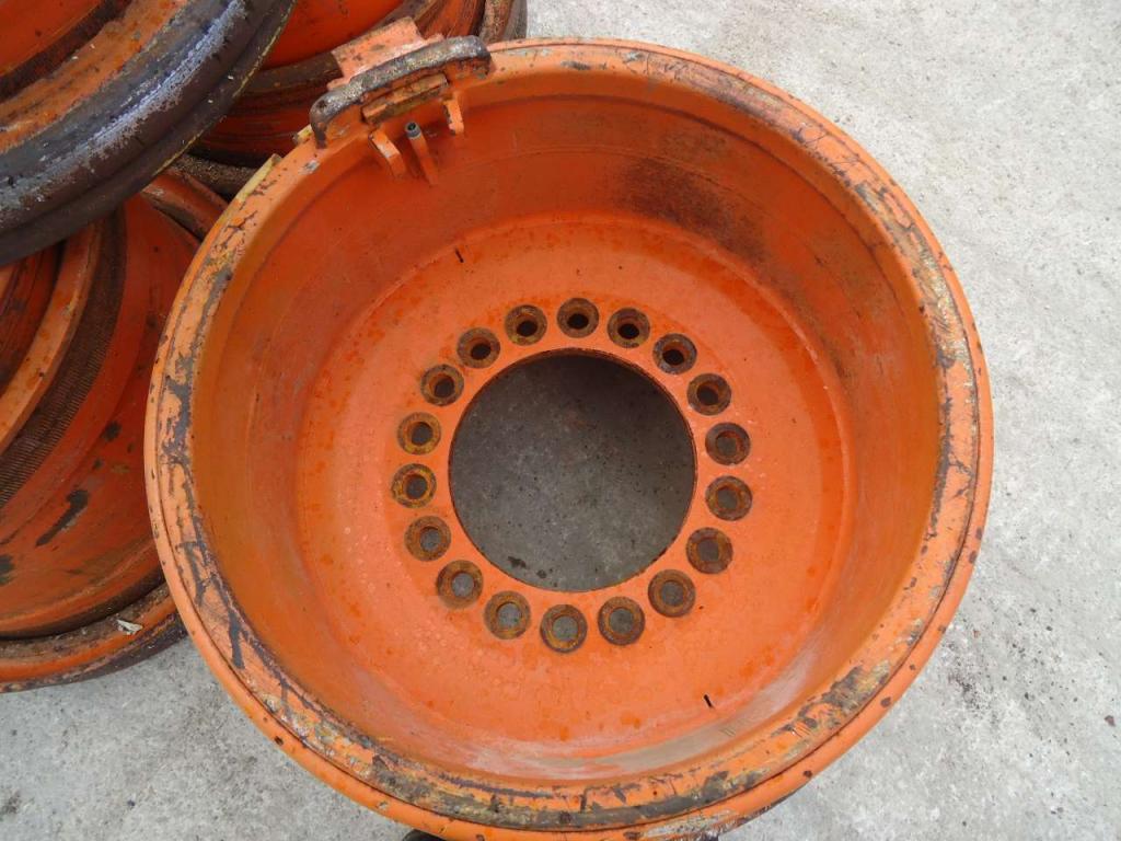 Rim for Fiat Kobelco W190 Photo 3