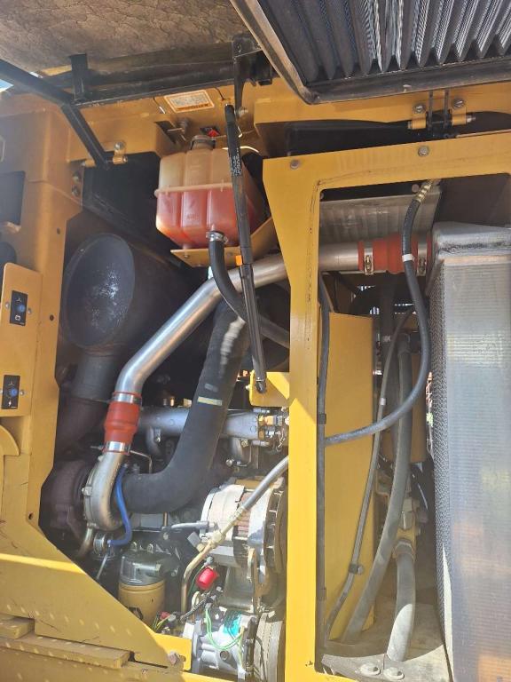 Caterpillar IT 28 G Photo 2