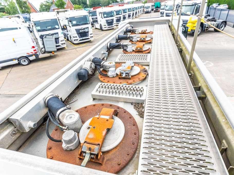 Mercedes-Benz ANTOS 1830 BL+ MAGYAR 13.000L/5COMP Photo 8