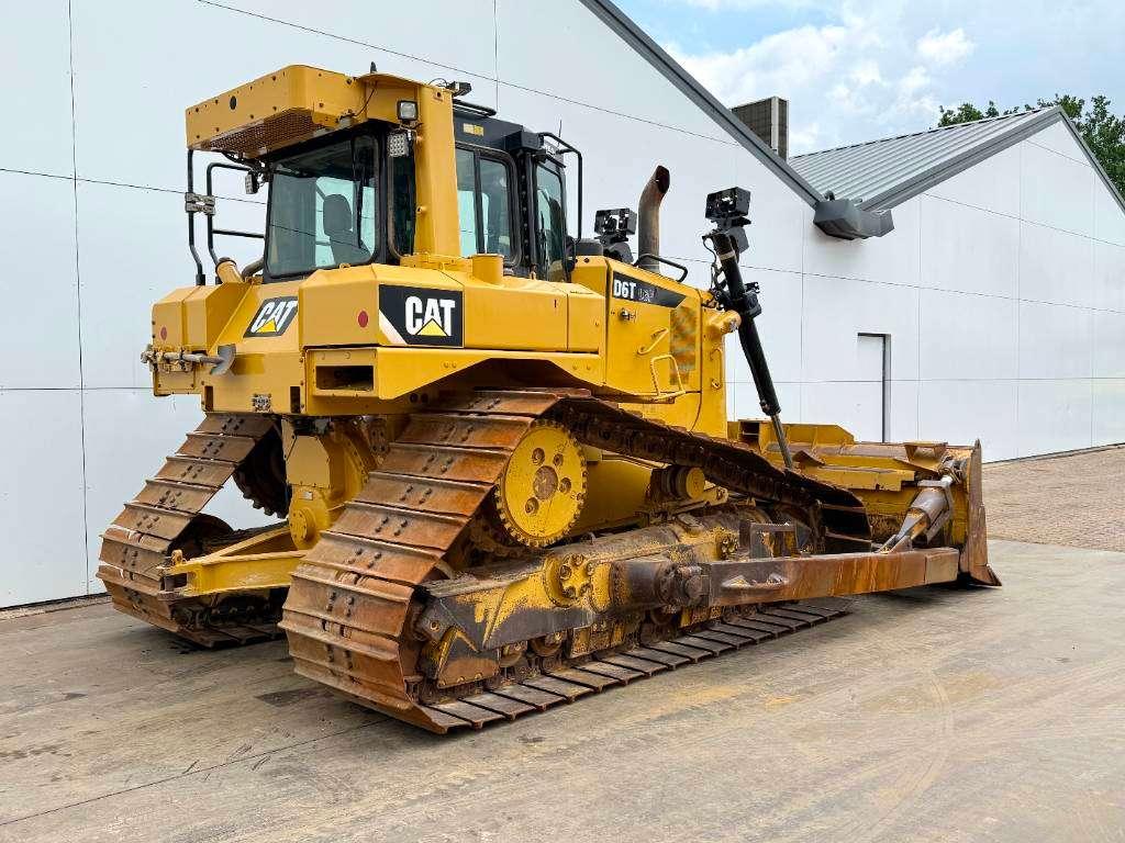 Caterpillar D6T LGP - German Machine / Ripper Valve Photo 5