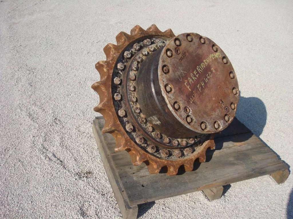 Travel drive for Fiat Hitachi 450.3 Photo 1