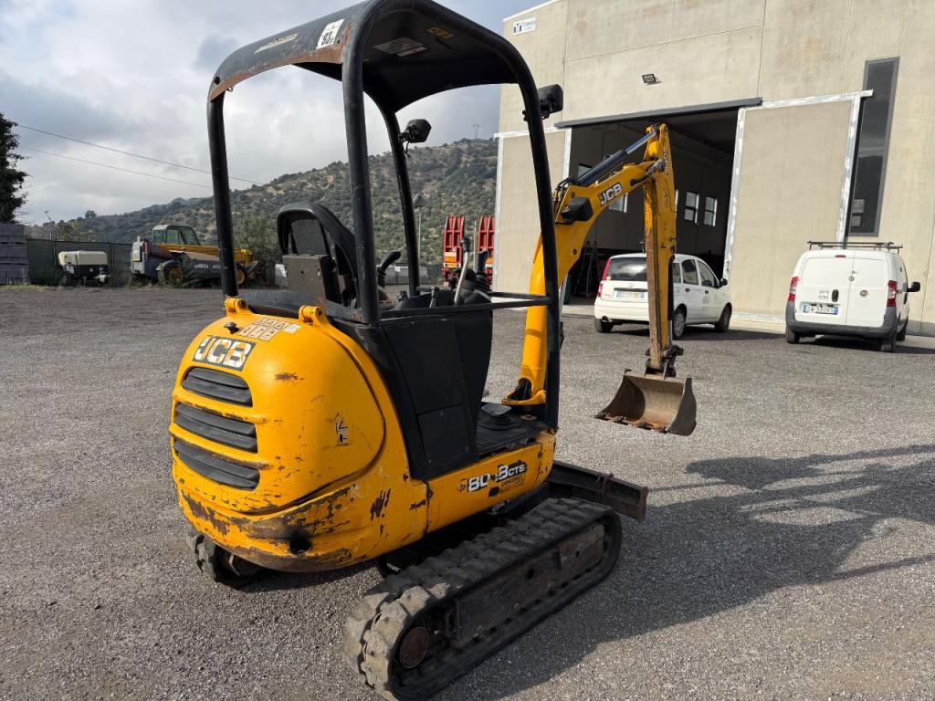 JCB 8018 Photo 4