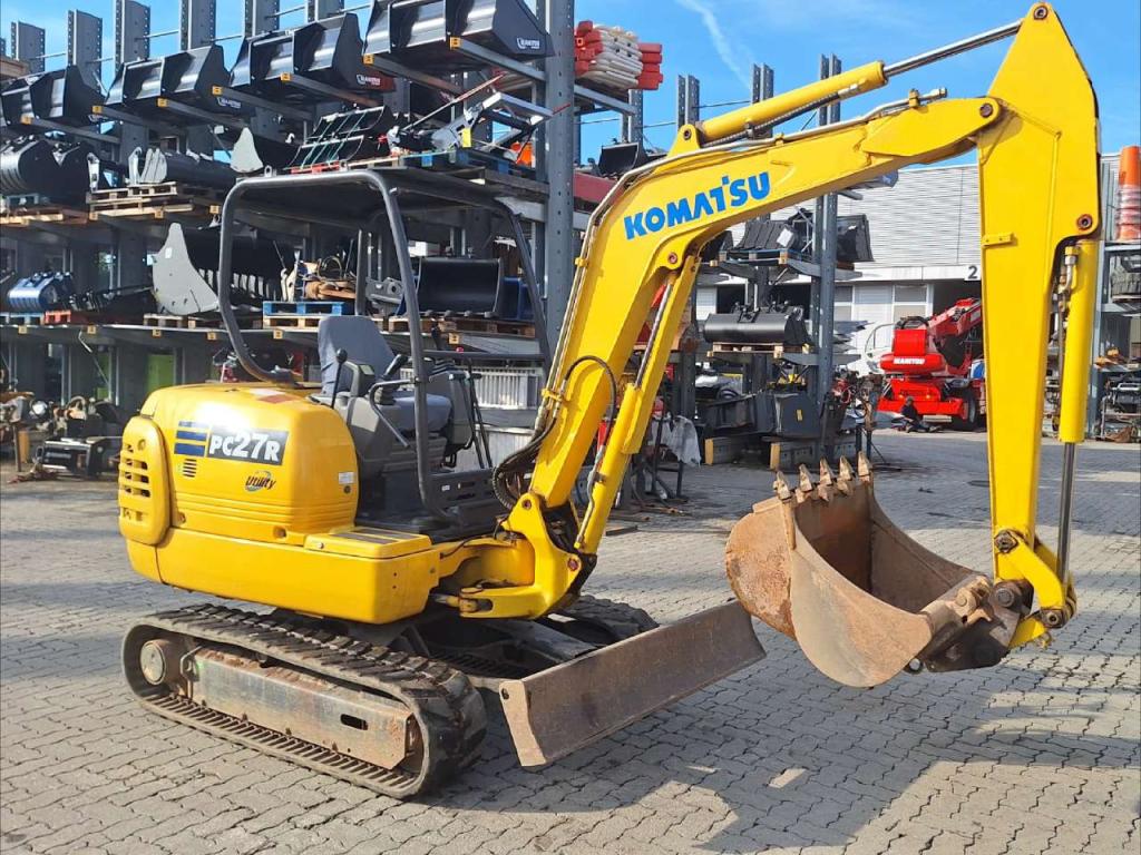 Komatsu PC27R-8 Photo 1