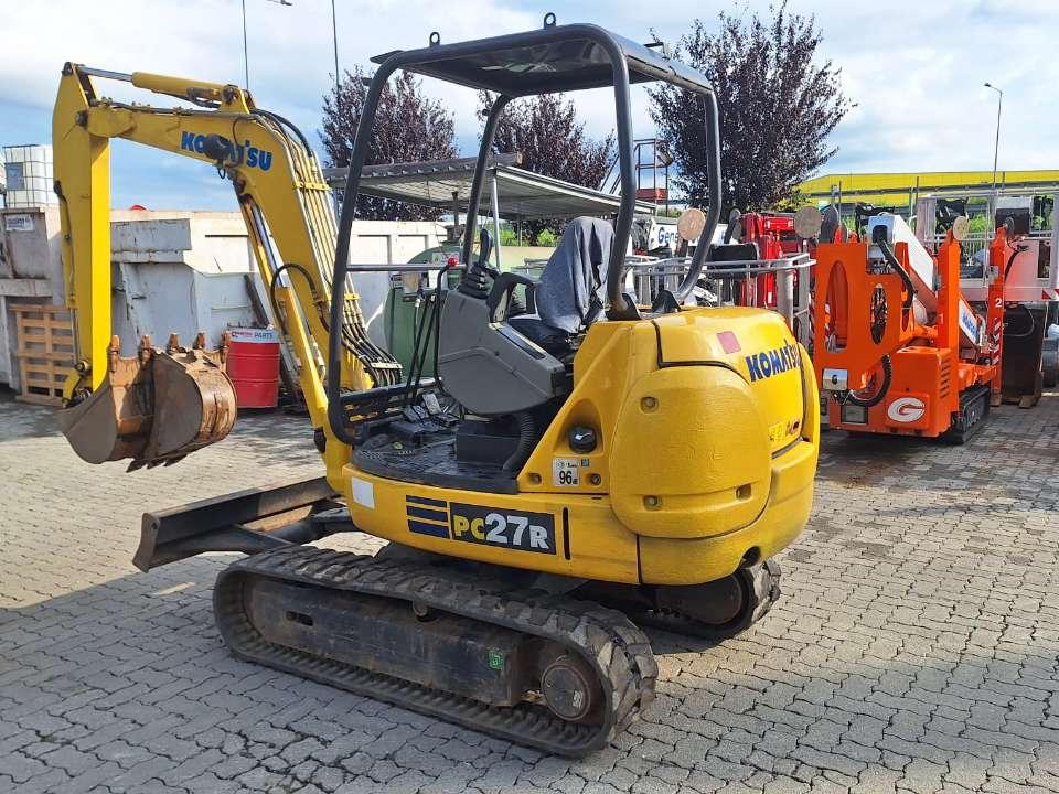 Komatsu PC27R-8 Photo 2