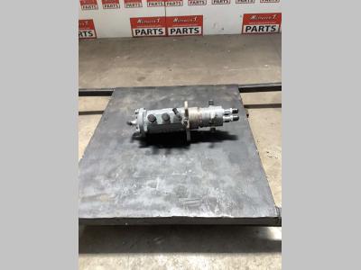 Rotating joint for Hitachi ZX 135US-7 sold by Massucco T. Srl Area Ricambi