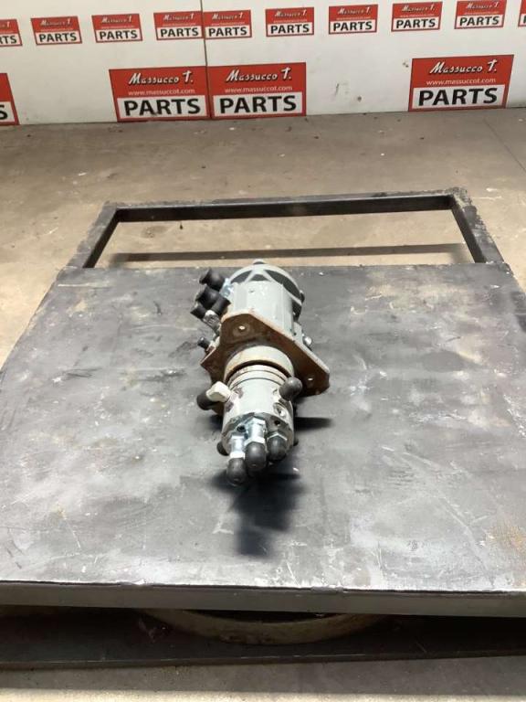 Rotating joint for Hitachi ZX 135US-7 Photo 4