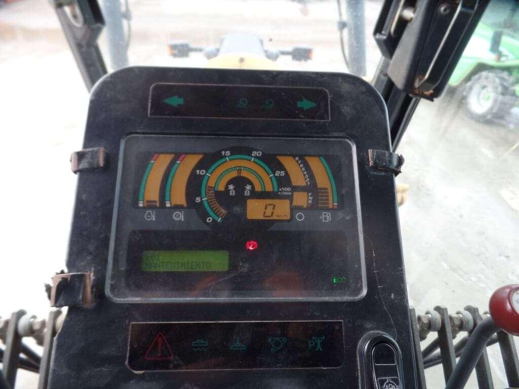 Komatsu GD675-5 Photo 9