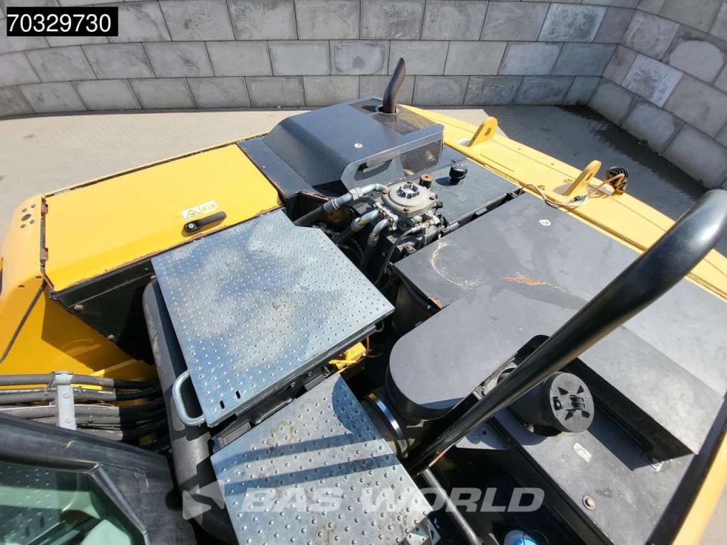 Caterpillar M320 F Photo 18