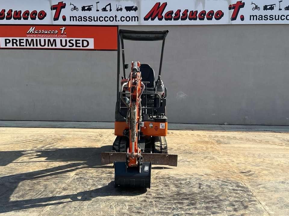 Hitachi ZX17U-5A-YR Photo 16