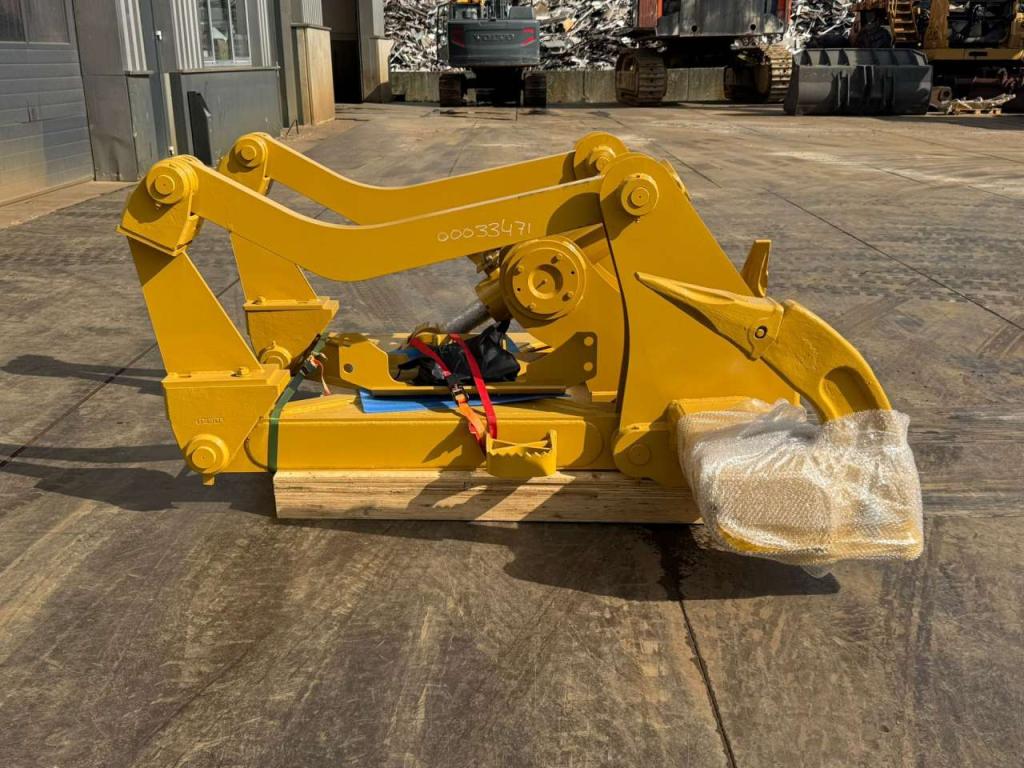 Caterpillar D6 New Gen Ripper with 1 Cylinder Photo 7
