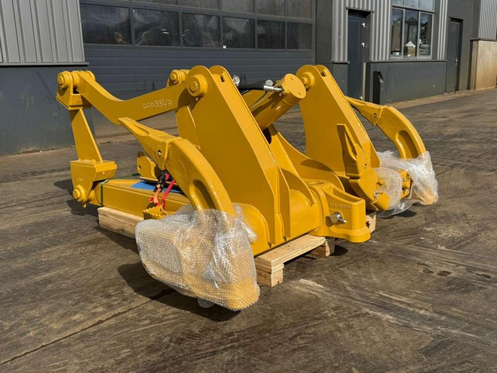 Caterpillar D6 New Gen Ripper with 1 Cylinder Photo 8