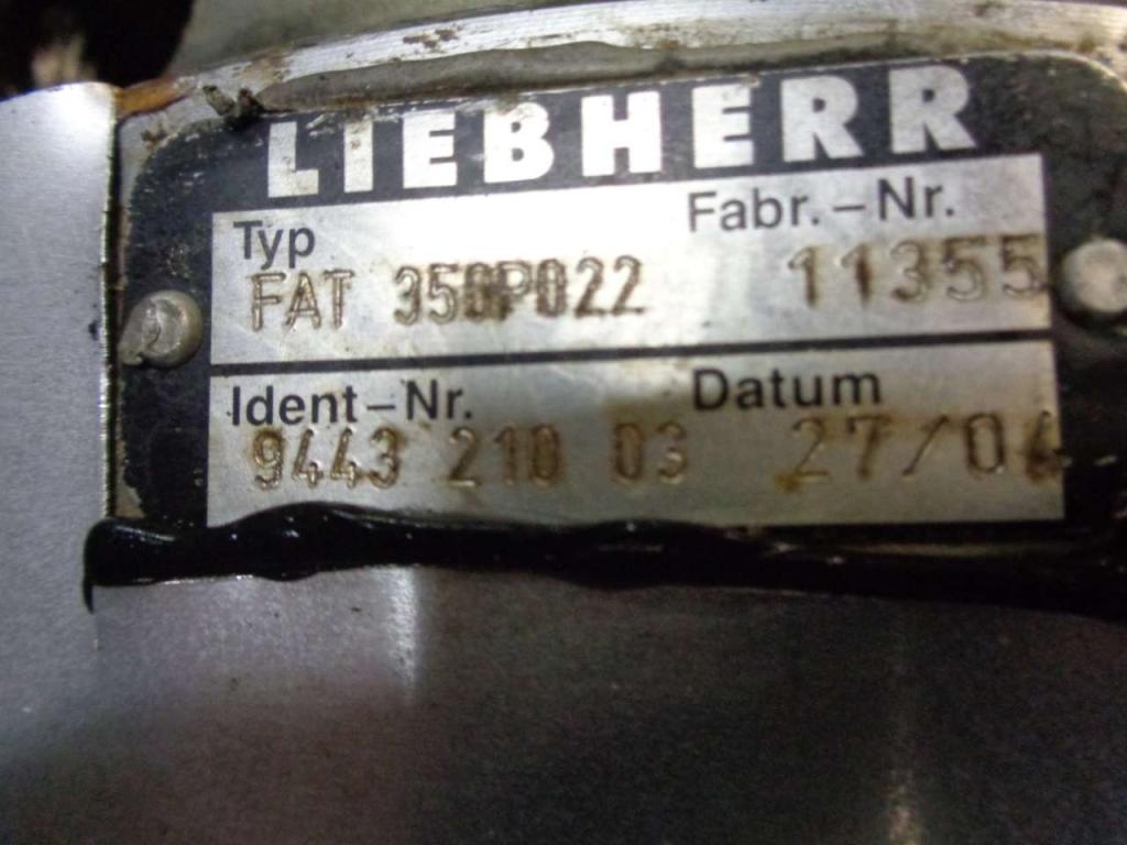 Traction drive for Liebherr 924 B Photo 2