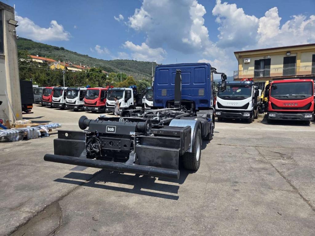 Iveco EUROCARGO CUBE 120-220 Photo 11