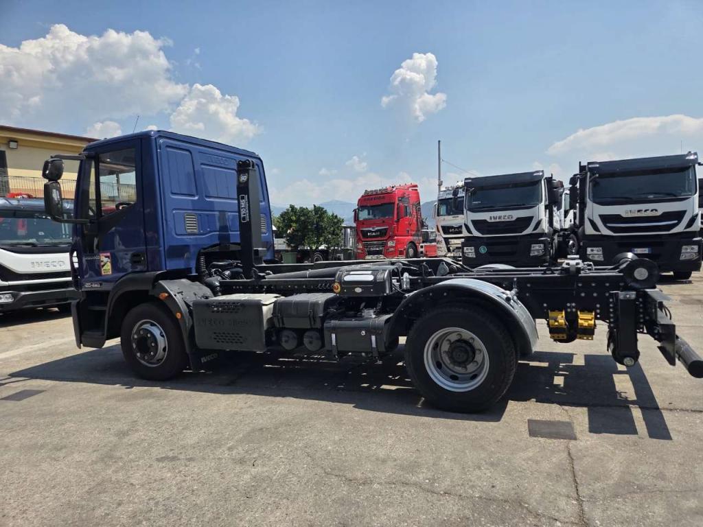 Iveco EUROCARGO CUBE 120-220 Photo 29