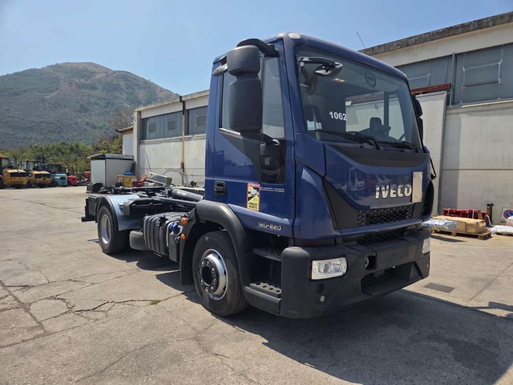 Iveco EUROCARGO CUBE 120-220 Photo 6