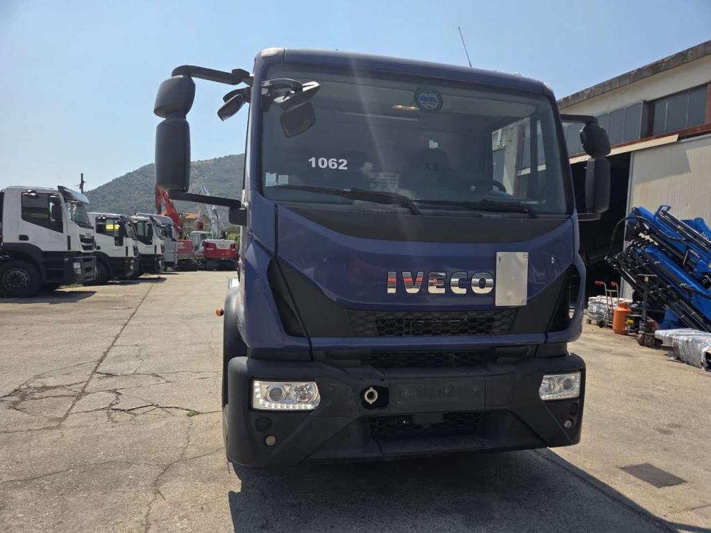 Iveco EUROCARGO CUBE 120-220 Photo 8