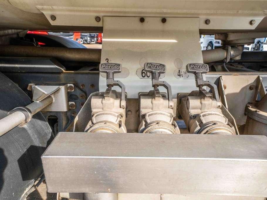 Renault PREMIUM 270 + 12000L + 3 COMP Photo 12