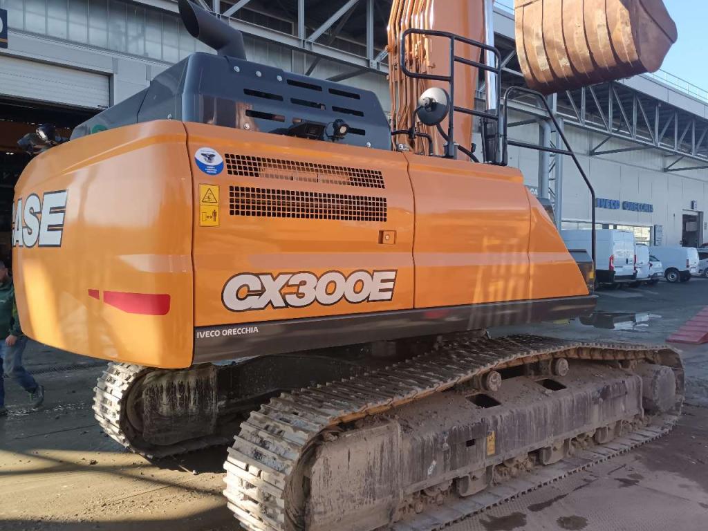 Case CX300E Photo 2