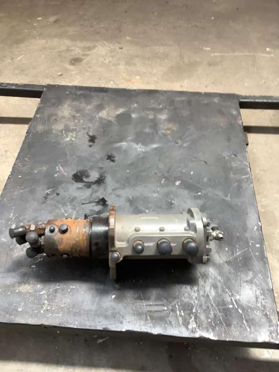 Rotating joint for Hitachi ZX85 Photo 1