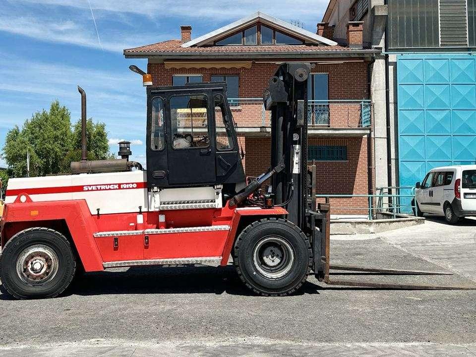 Svetruck 12-120 35 Photo 16