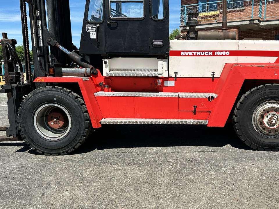 Svetruck 12-120 35 Photo 4