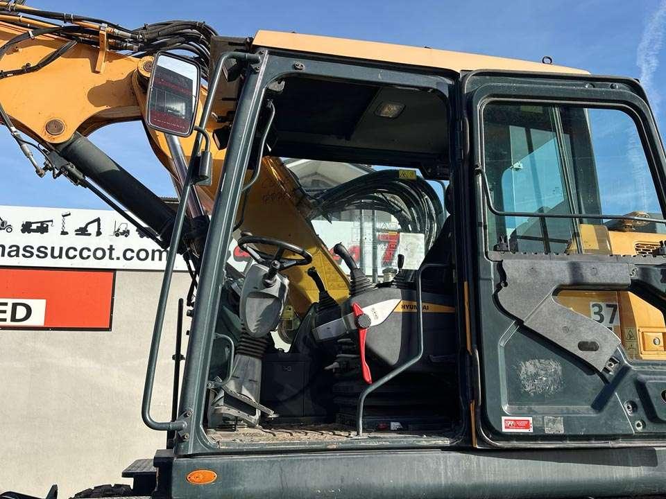 Hyundai HW140 Photo 15