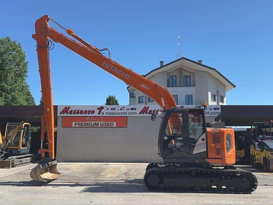 Hitachi ZX135US-6 SLF Photo 2