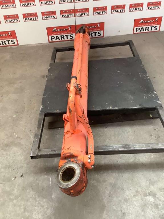 Lifting piston for Hitachi EX235 Photo 3