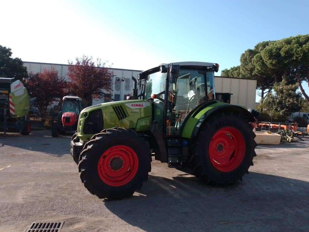 Claas Arion 430 Photo 3