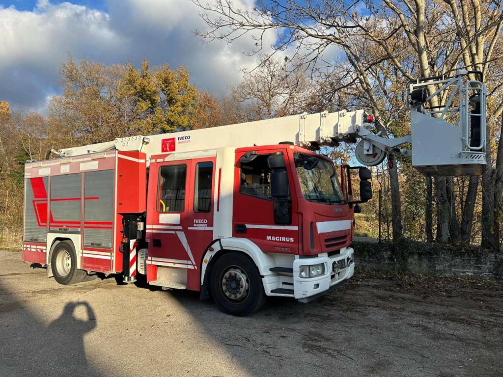 Iveco 180E30 Photo 2