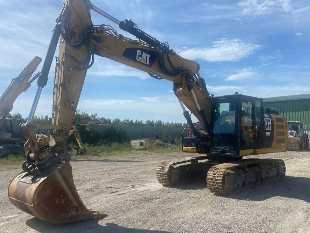 Caterpillar 323ELN Photo 5