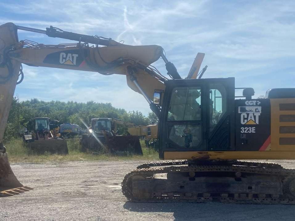 Caterpillar 323ELN Photo 6