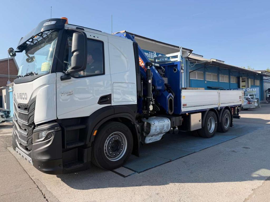 Iveco X-Way 460 Photo 1