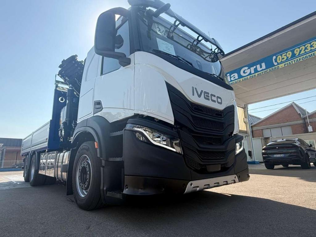 Iveco X-Way 460 Photo 2