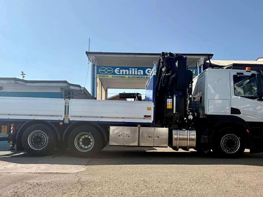Iveco X-Way 460 Photo 8