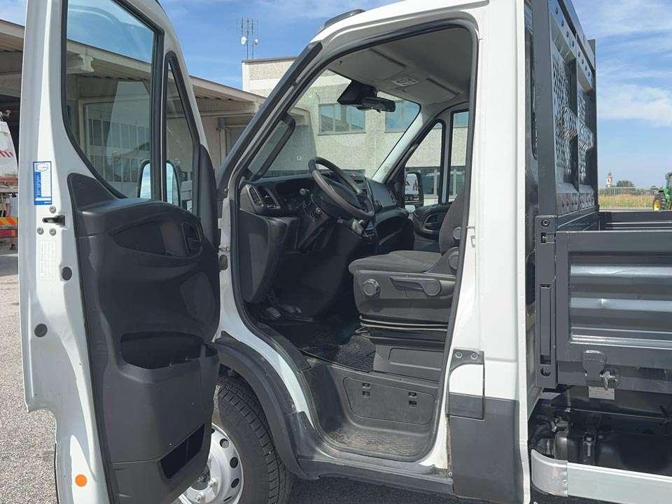 Iveco DAILY 60-150 4x2 Photo 12