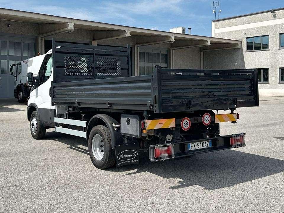 Iveco DAILY 60-150 4x2 Photo 3