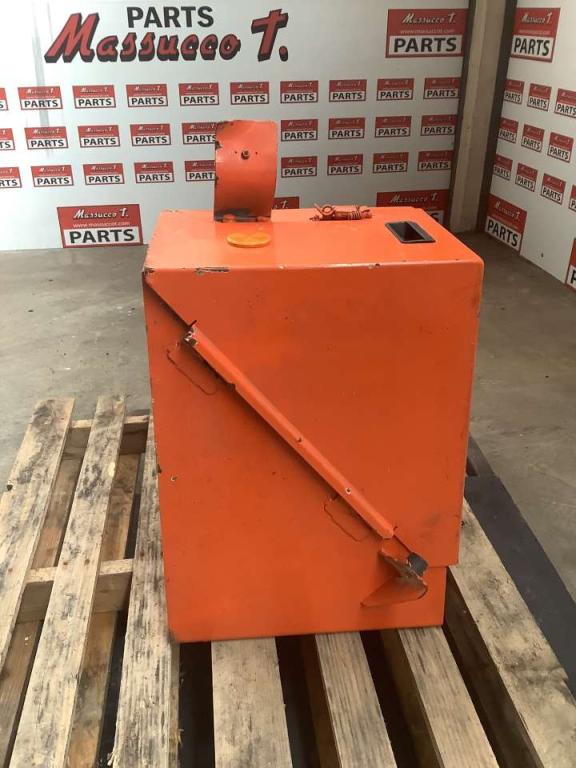 Battery compartment for Hitachi ZW220  SERIE 5 Photo 3