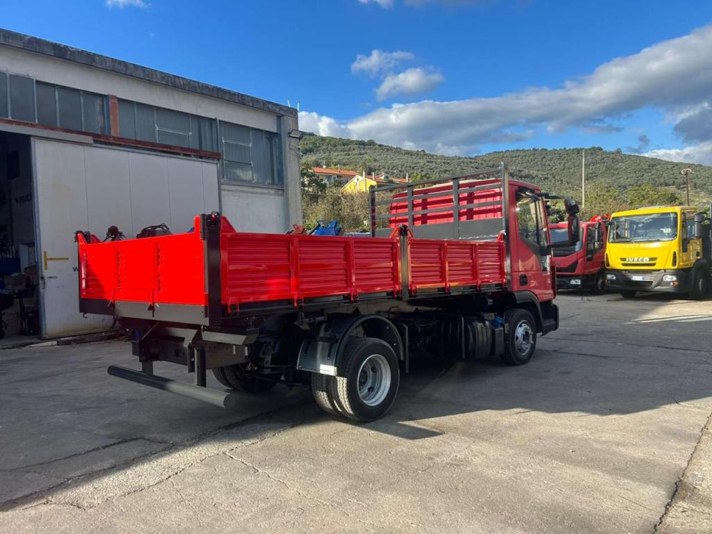 Iveco EUROCARGO 80-190 Photo 9