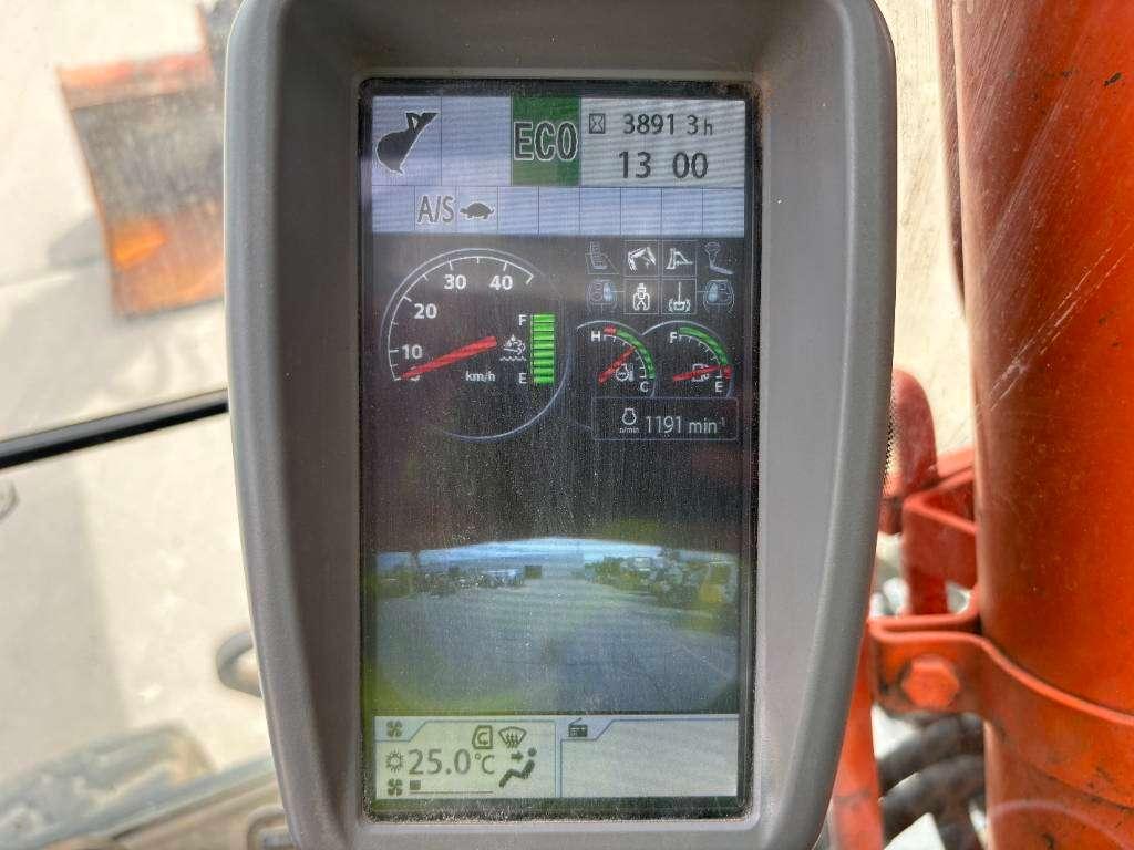 Hitachi ZX 140 W-6 (3 Pieces available) Photo 9