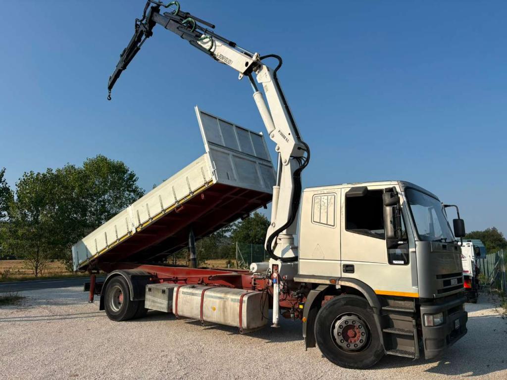 Iveco EUROTECH 190.30 con gru BONFIGLIOLI Photo 15