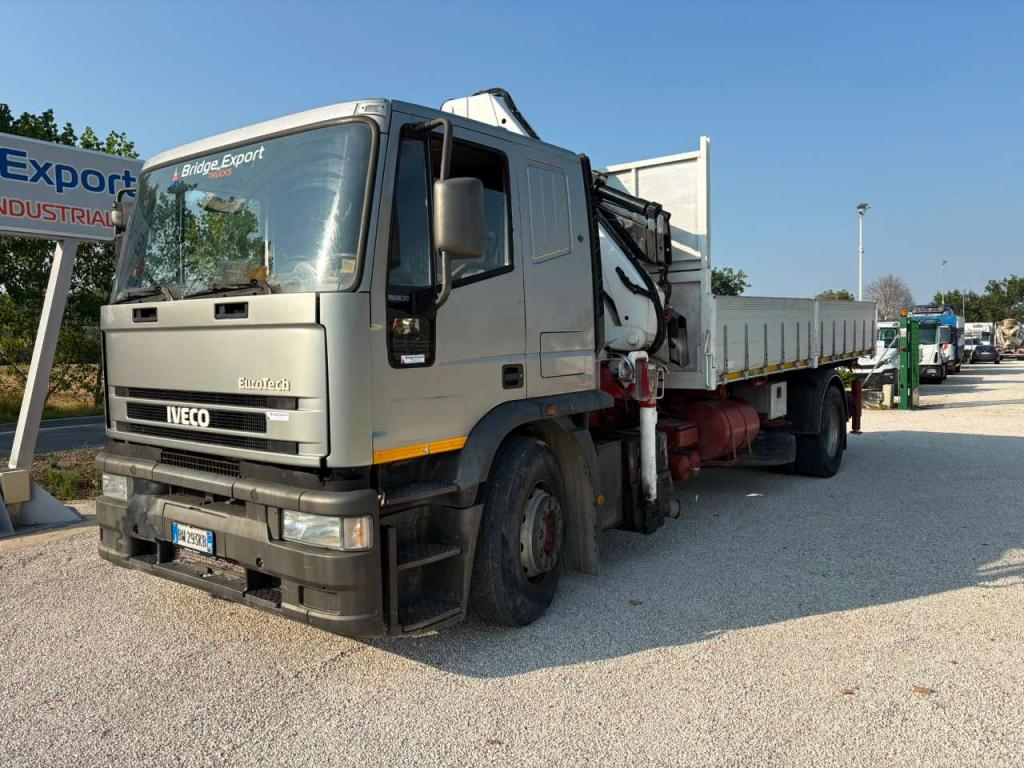 Iveco EUROTECH 190.30 con gru BONFIGLIOLI Photo 2