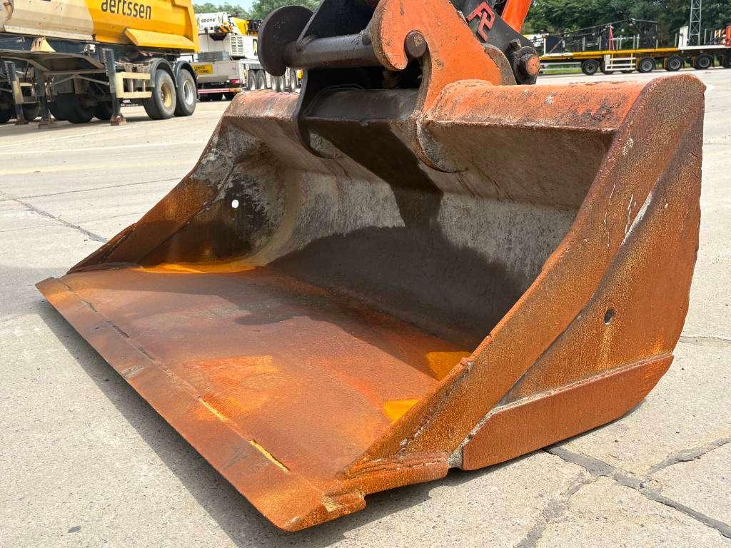 Hitachi ZX140W-6 (3 Pieces available) Photo 15