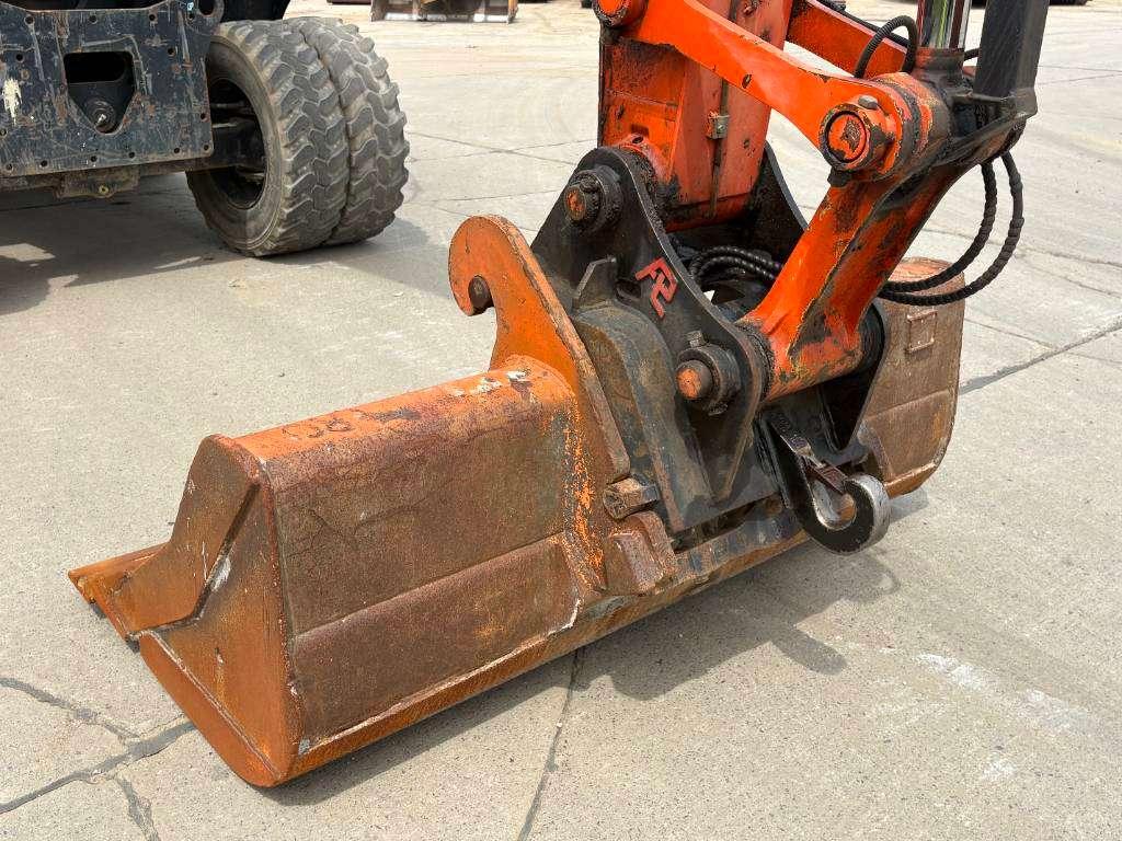 Hitachi ZX140W-6 (3 Pieces available) Photo 16