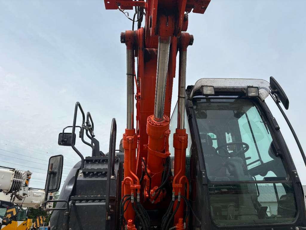 Hitachi ZX140W-6 (3 Pieces available) Photo 17