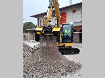 MB CRUSHER MB-HDS212 sold by MB SpA