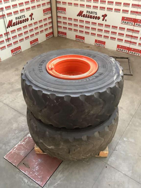 Tire with rim for Hitachi XHA2 Photo 2